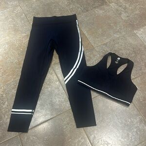 NOLI size M, bra and matching leggings